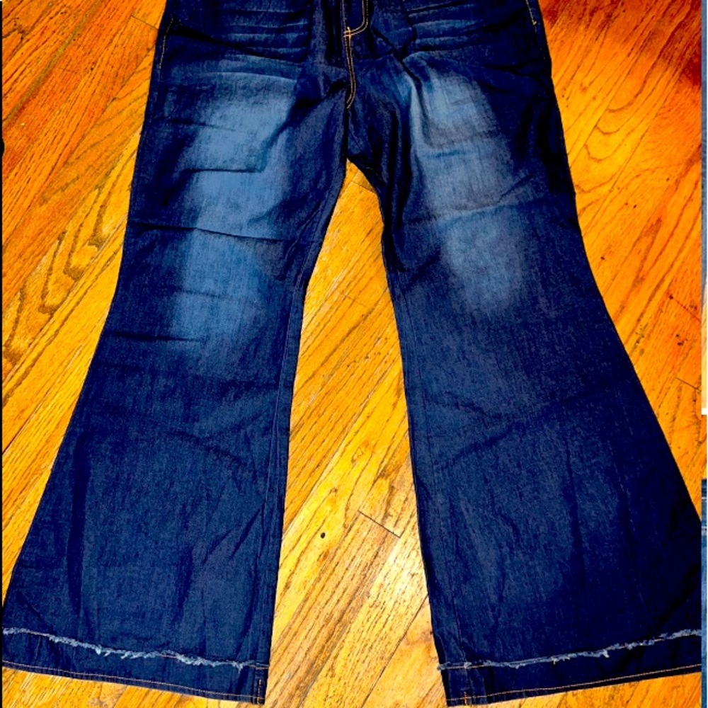 Wide leg boutique pull on jeans